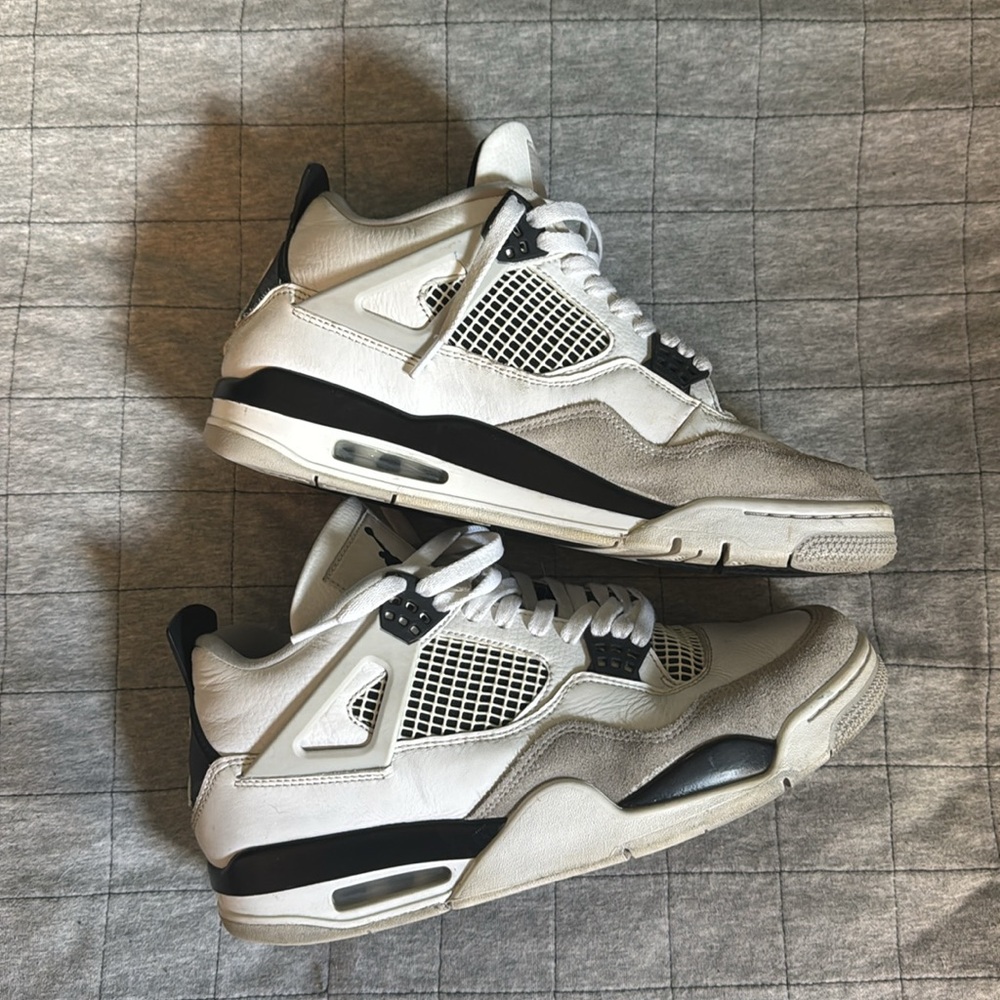 Jordan 4 Military Black - Picture 7 of 10